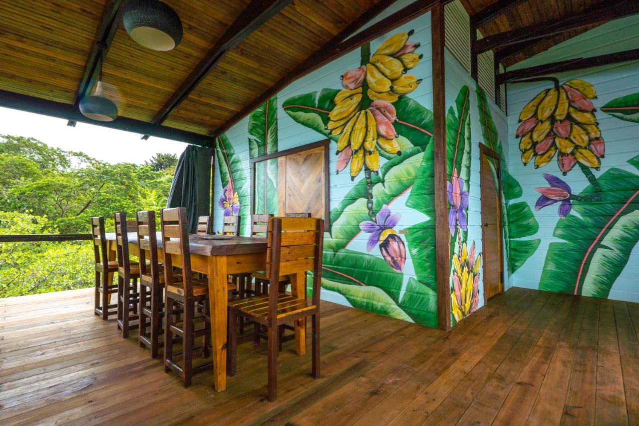 Roam Yoga & Wellness Lodge Bocas Town Luaran gambar