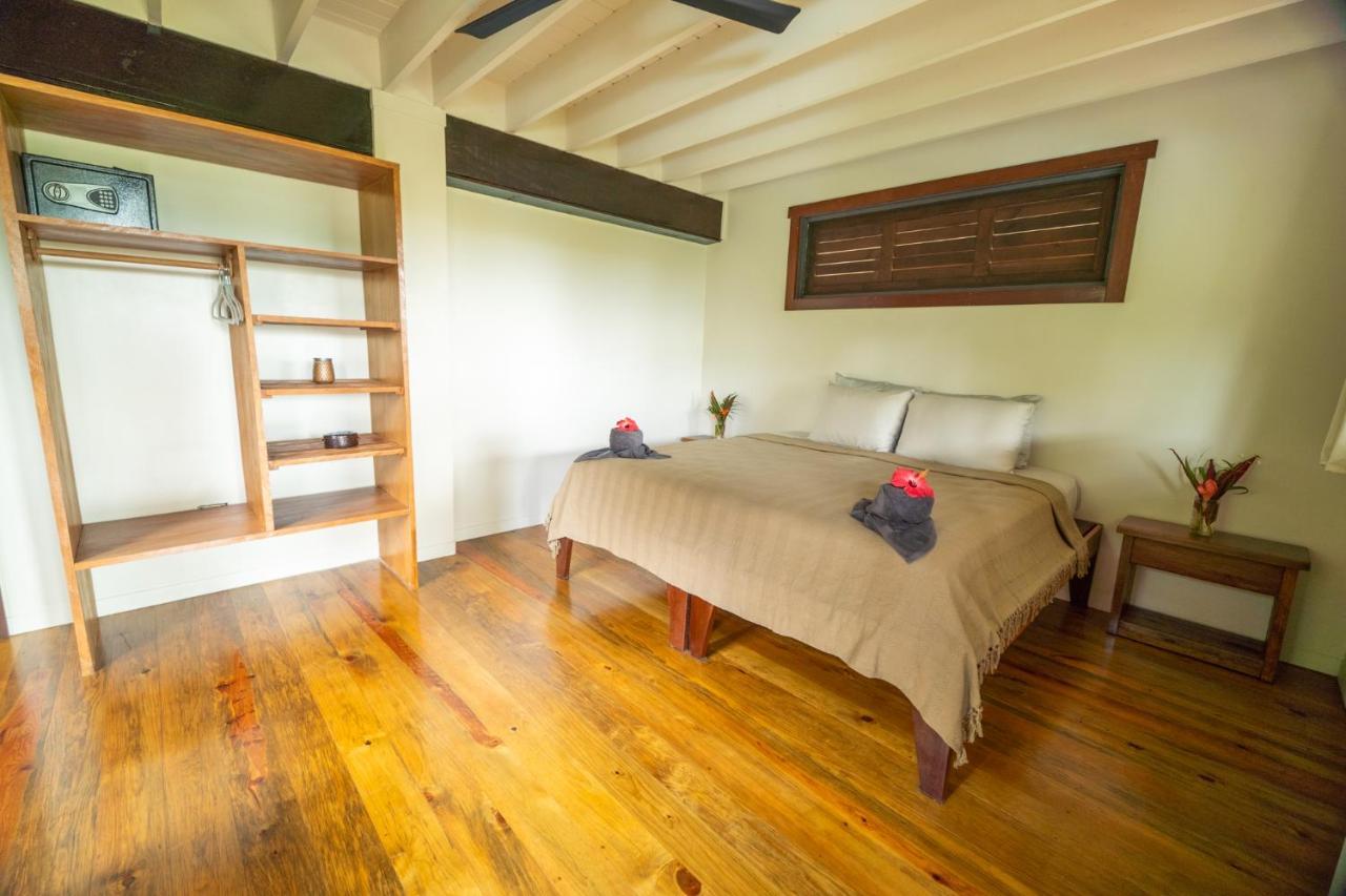 Roam Yoga & Wellness Lodge Bocas Town Luaran gambar
