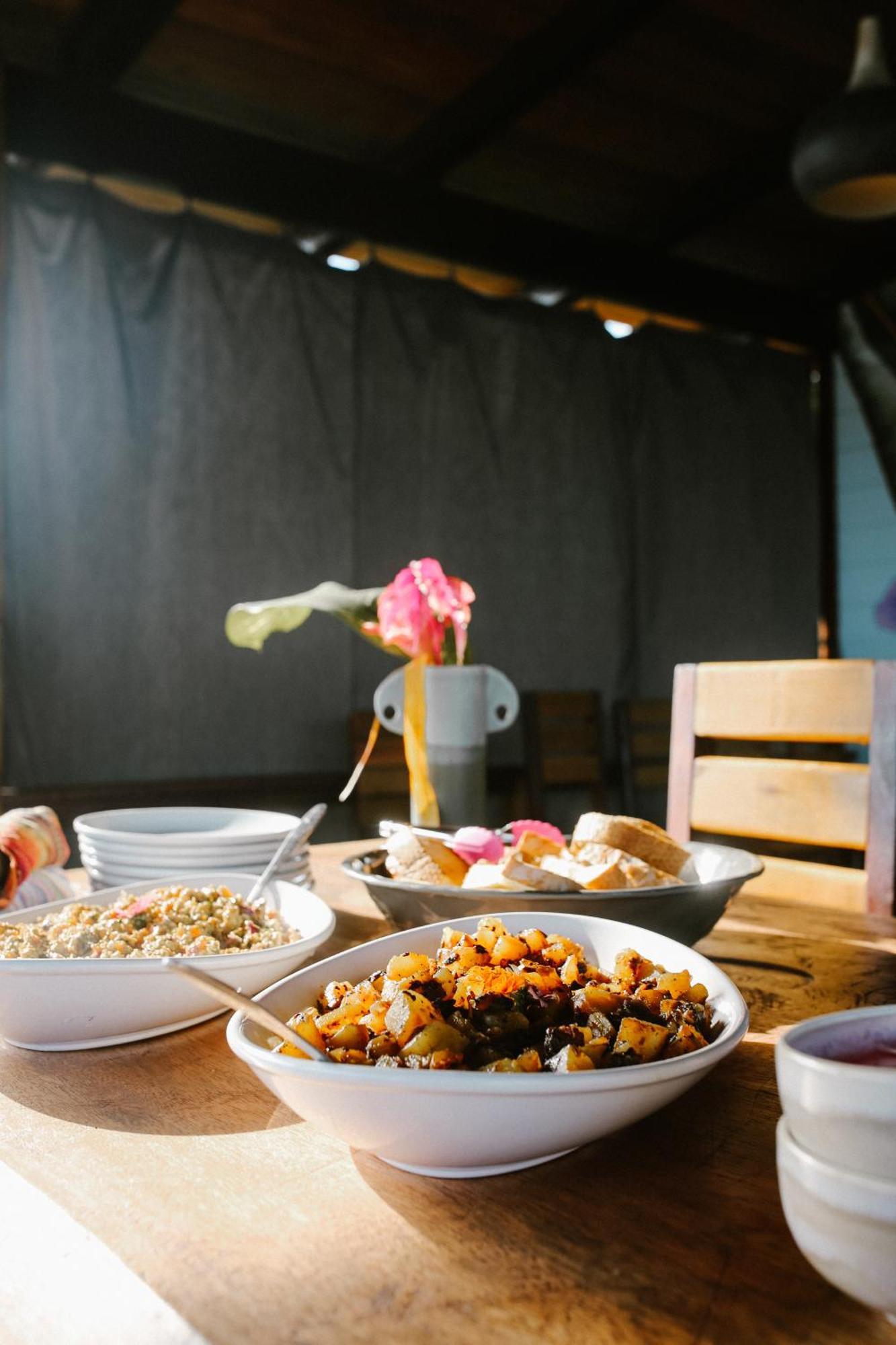 Roam Yoga & Wellness Lodge Bocas Town Luaran gambar