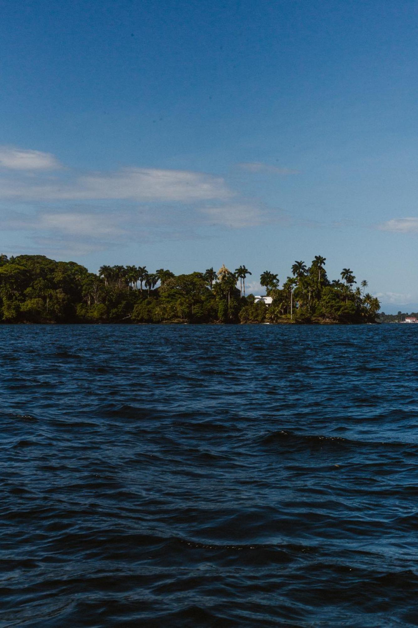 Roam Yoga & Wellness Lodge Bocas Town Luaran gambar
